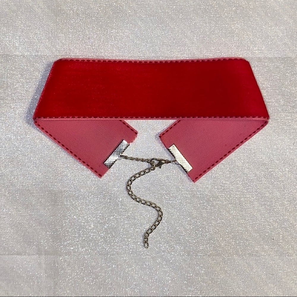Red Velvet Choker ❤️ ♥️
